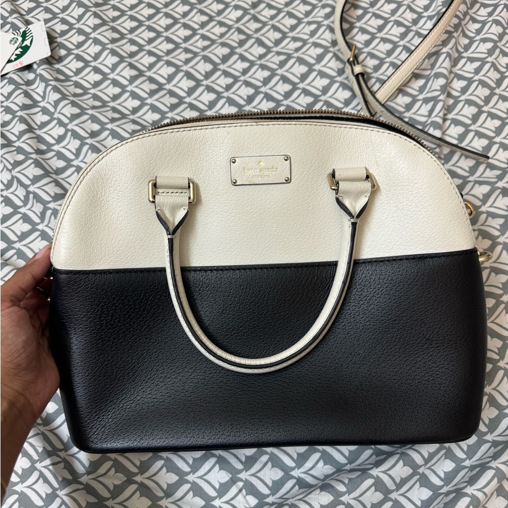 Kate Spade black and white purse